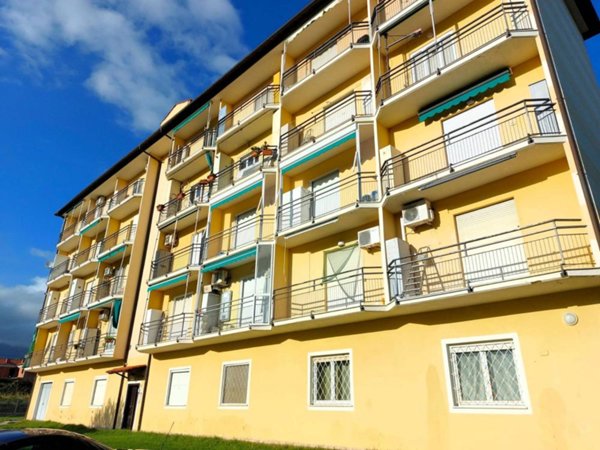 appartamento in vendita a Diano Castello