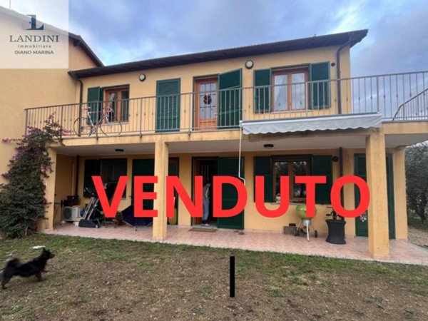 appartamento in vendita a Diano Castello
