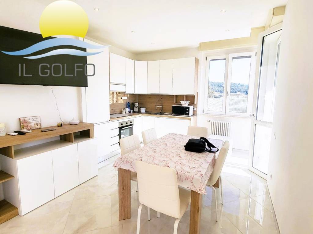 appartamento in vendita a Diano Castello