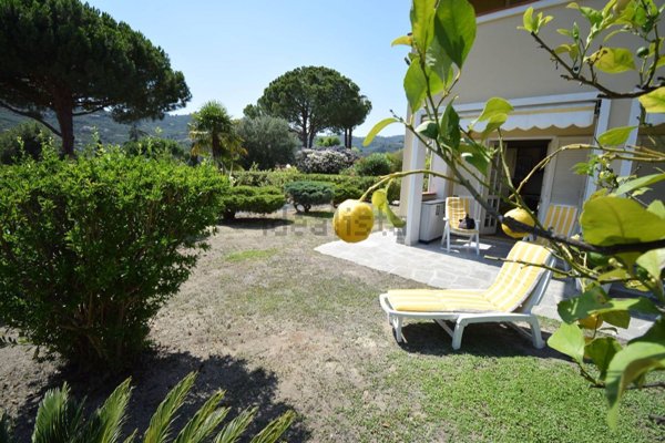 appartamento in vendita a Diano Castello