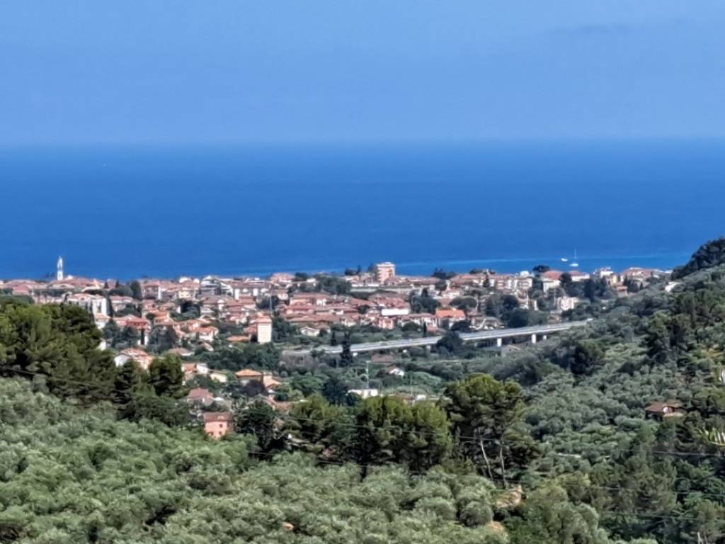 villa in vendita a Diano Castello