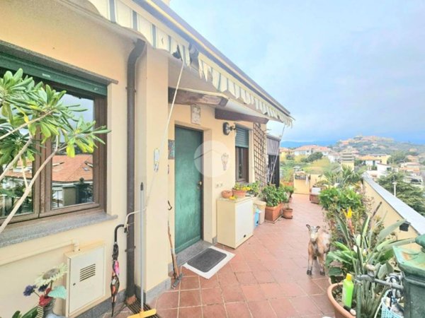 appartamento in vendita a Diano Castello