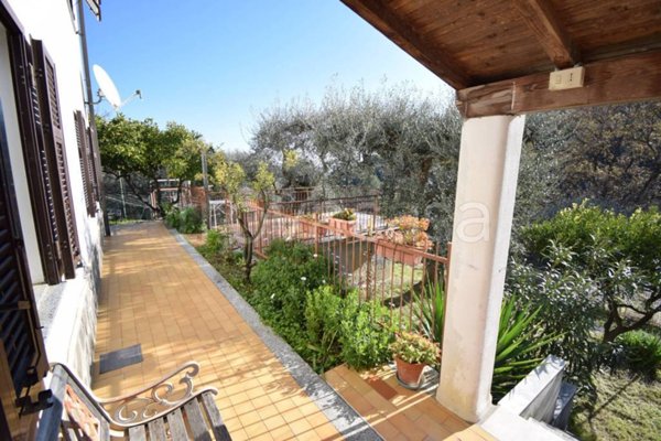 appartamento in vendita a Diano Castello