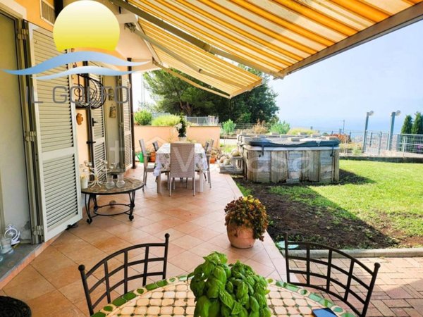 appartamento in vendita a Diano Castello