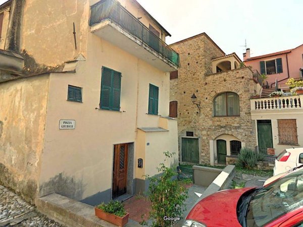 appartamento in vendita a Diano Castello