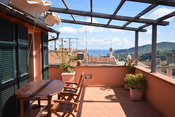 appartamento in vendita a Diano Castello