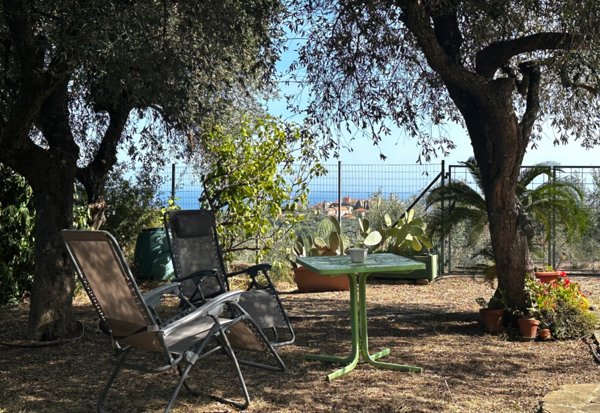 villa in vendita a Diano Castello