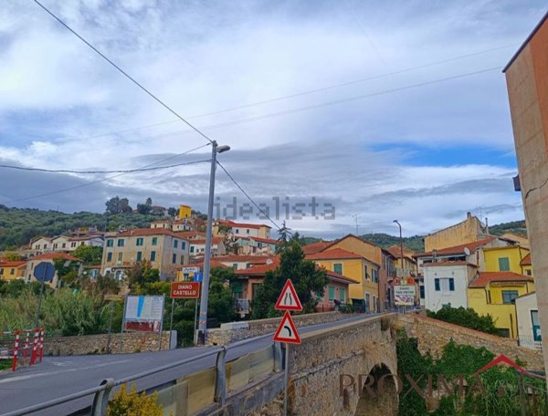 appartamento in vendita a Diano Castello