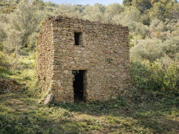 villa in vendita a Diano Castello