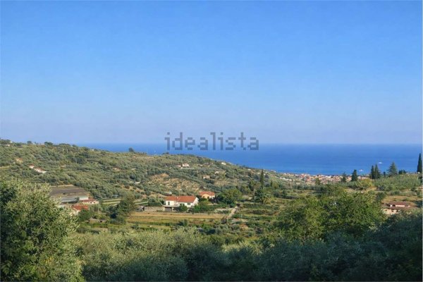 villa in vendita a Diano Castello