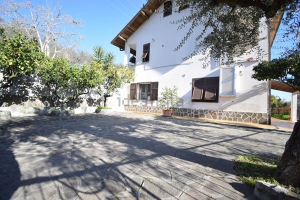 appartamento in vendita a Diano Castello