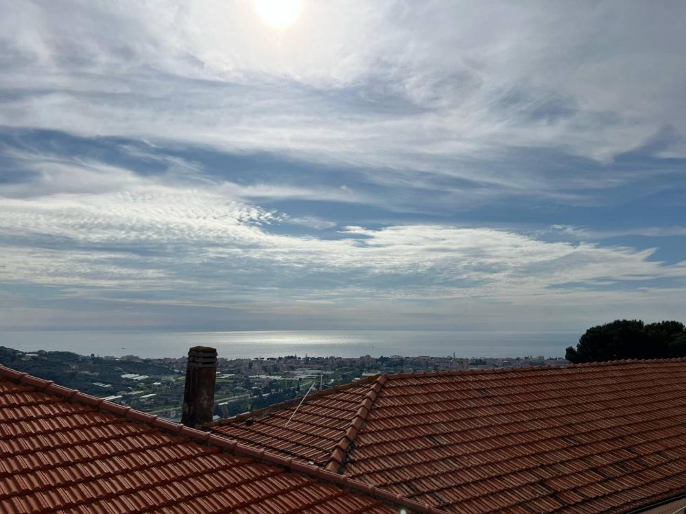 villa in vendita a Diano Castello