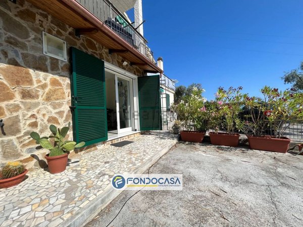 appartamento in vendita a Diano Castello
