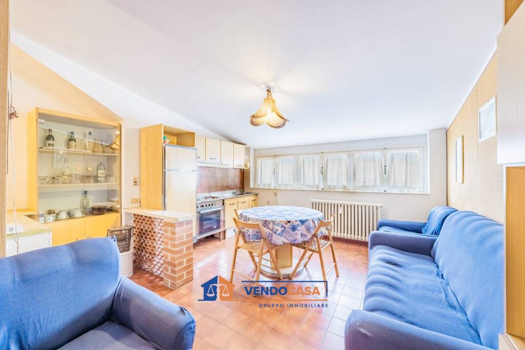 appartamento in vendita a Diano Castello