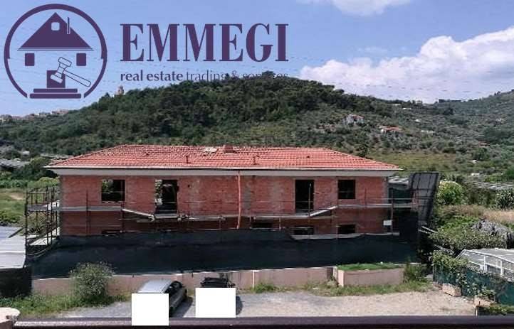 appartamento in vendita a Diano Castello