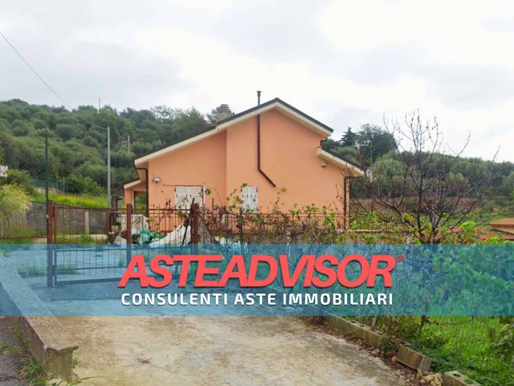 appartamento in vendita a Diano Castello