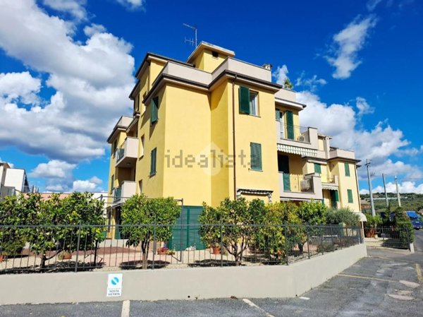appartamento in vendita a Diano Castello
