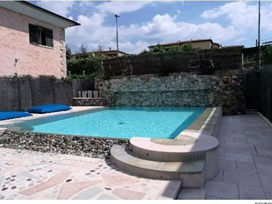 casa indipendente in vendita a Diano Castello