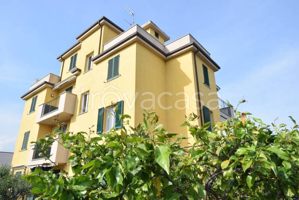 appartamento in vendita a Diano Castello