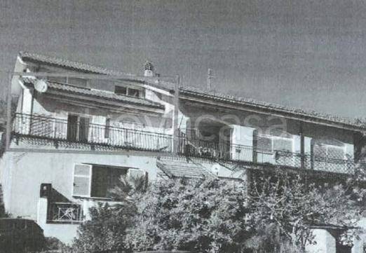 appartamento in vendita a Diano Castello in zona Monade Santa Lucia