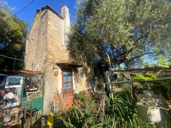 appartamento in vendita a Diano Castello