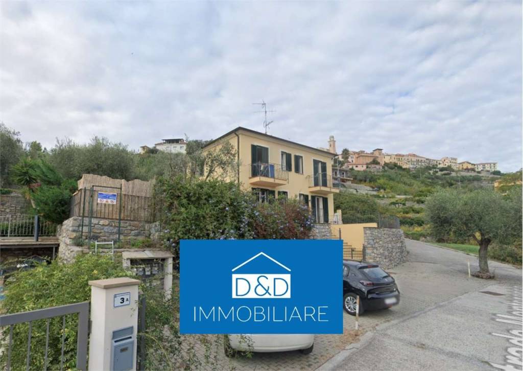 appartamento in vendita a Diano Castello