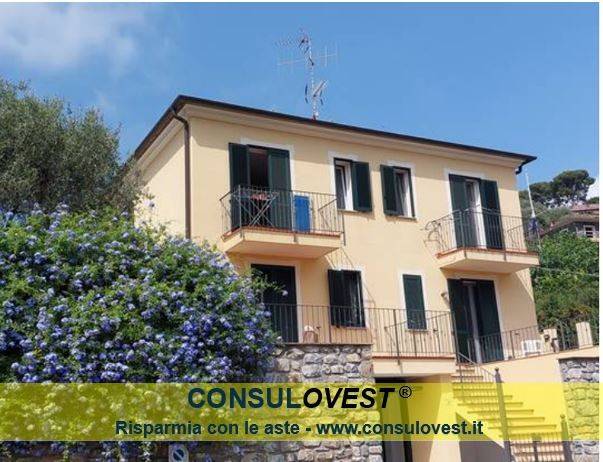 appartamento in vendita a Diano Castello