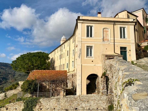appartamento in vendita a Diano Castello