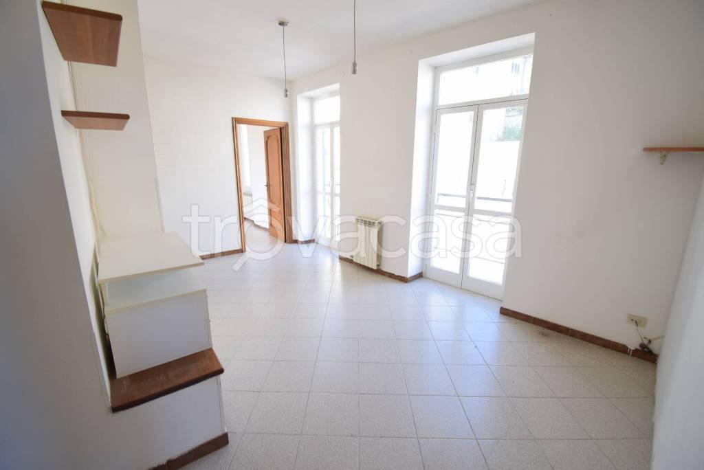 appartamento in vendita a Diano Castello