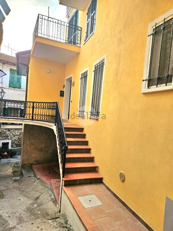 appartamento in vendita a Diano Marina in zona Gorleri