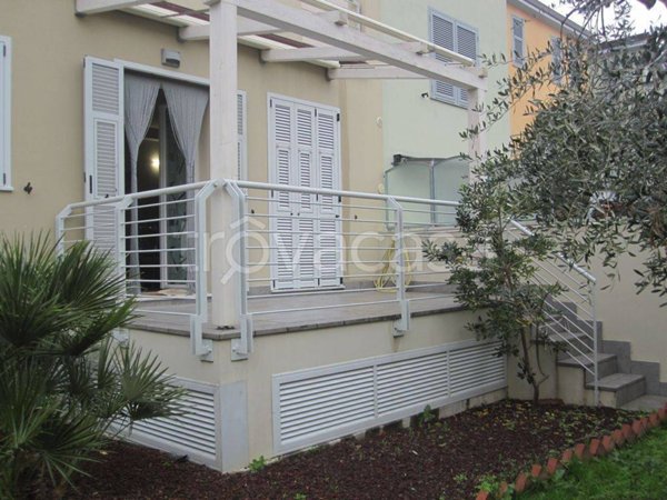 casa indipendente in vendita a Diano Marina