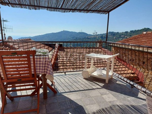 casa indipendente in vendita a Diano Marina in zona Serreta