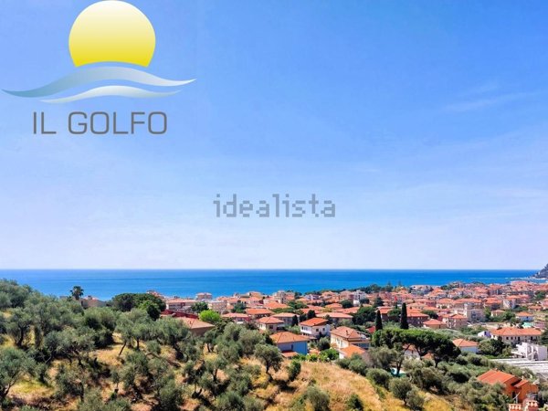 casa indipendente in vendita a Diano Marina