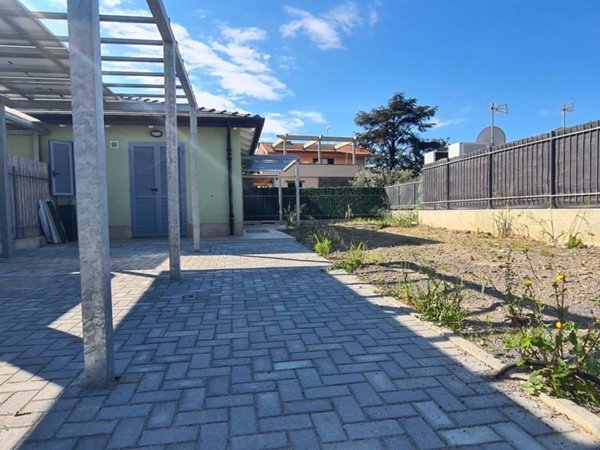 casa indipendente in vendita a Diano Marina