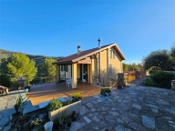 casa indipendente in vendita a Diano Marina