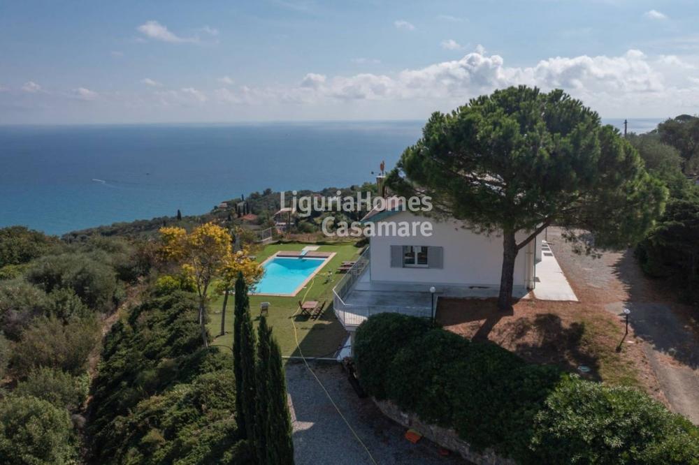 casa indipendente in vendita a Diano Marina