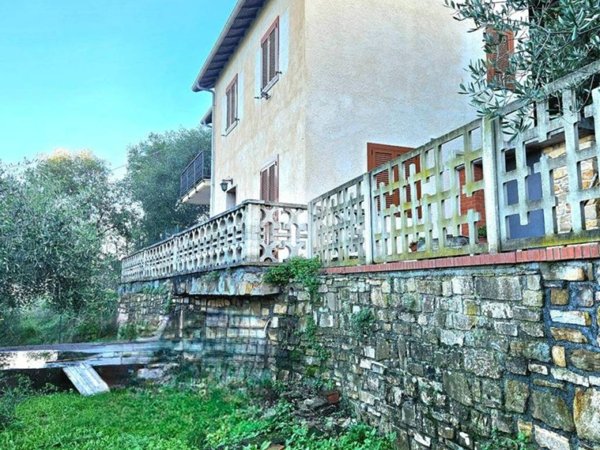 casa indipendente in vendita a Diano Marina
