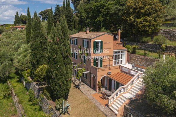 casa indipendente in vendita a Diano Marina