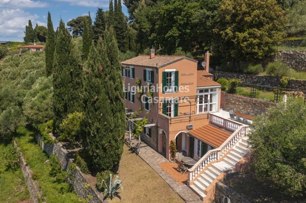 casa indipendente in vendita a Diano Marina