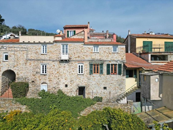 appartamento in vendita a Diano Marina in zona Serreta