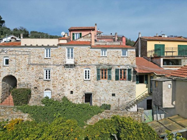 appartamento in vendita a Diano Marina in zona Serreta