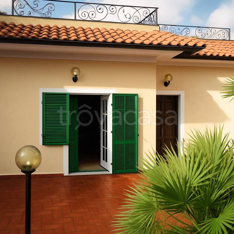 casa indipendente in vendita a Diano Marina