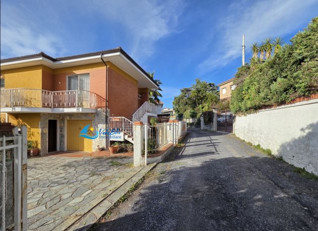 casa indipendente in vendita a Diano Marina