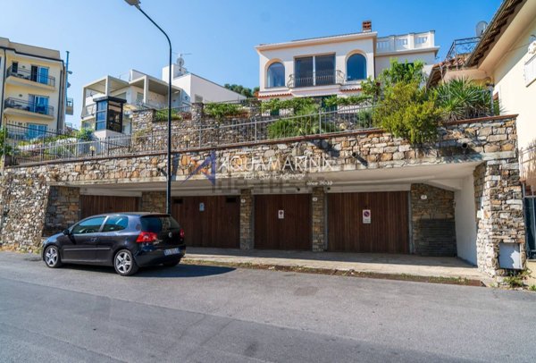 appartamento in vendita a Diano Marina