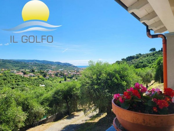 casa indipendente in vendita a Diano Marina