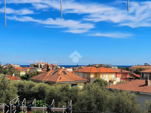 appartamento in vendita a Diano Marina in zona Calderina