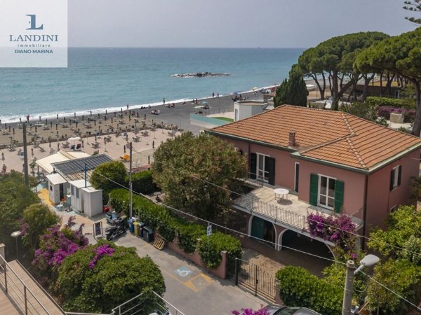 casa indipendente in vendita a Diano Marina