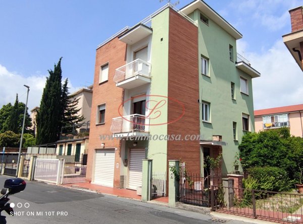 quadrivano in vendita a Diano Marina in zona Calderina