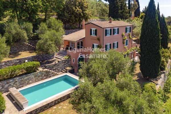casa indipendente in vendita a Diano Marina