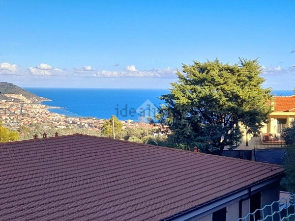 appartamento in vendita a Diano Marina in zona Gorleri